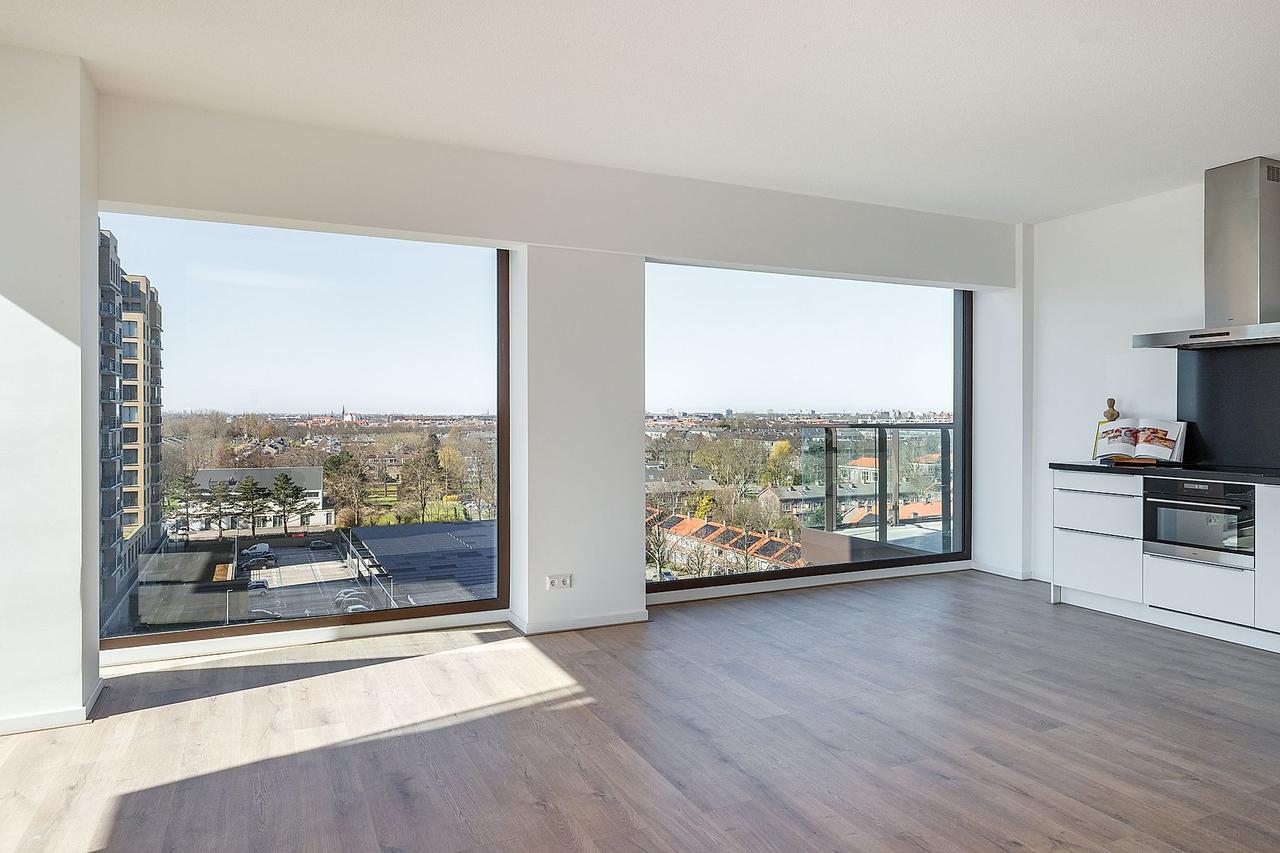 Skylinezicht vanuit een appartement van 92 m² - Afbeelding 3