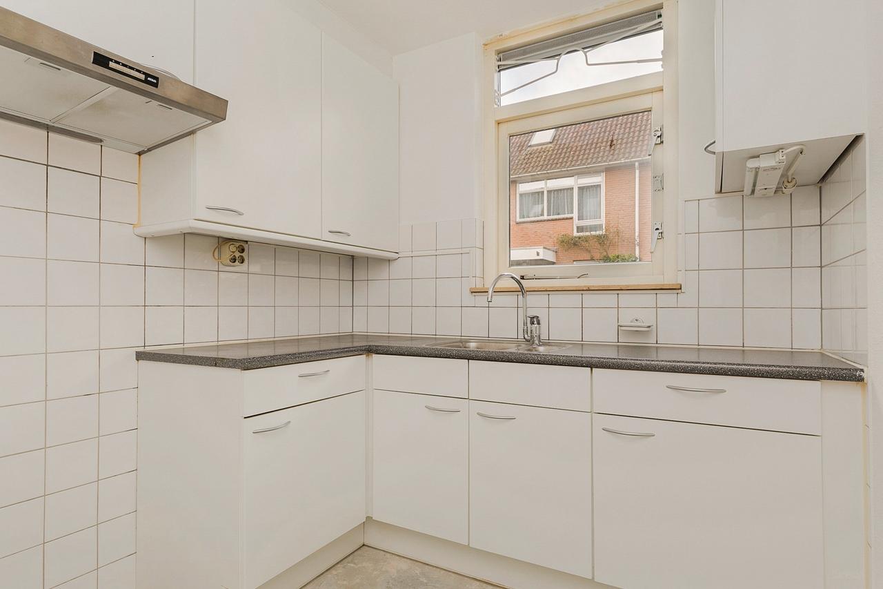 100 m² home with garden and 3 bedrooms - Image 6