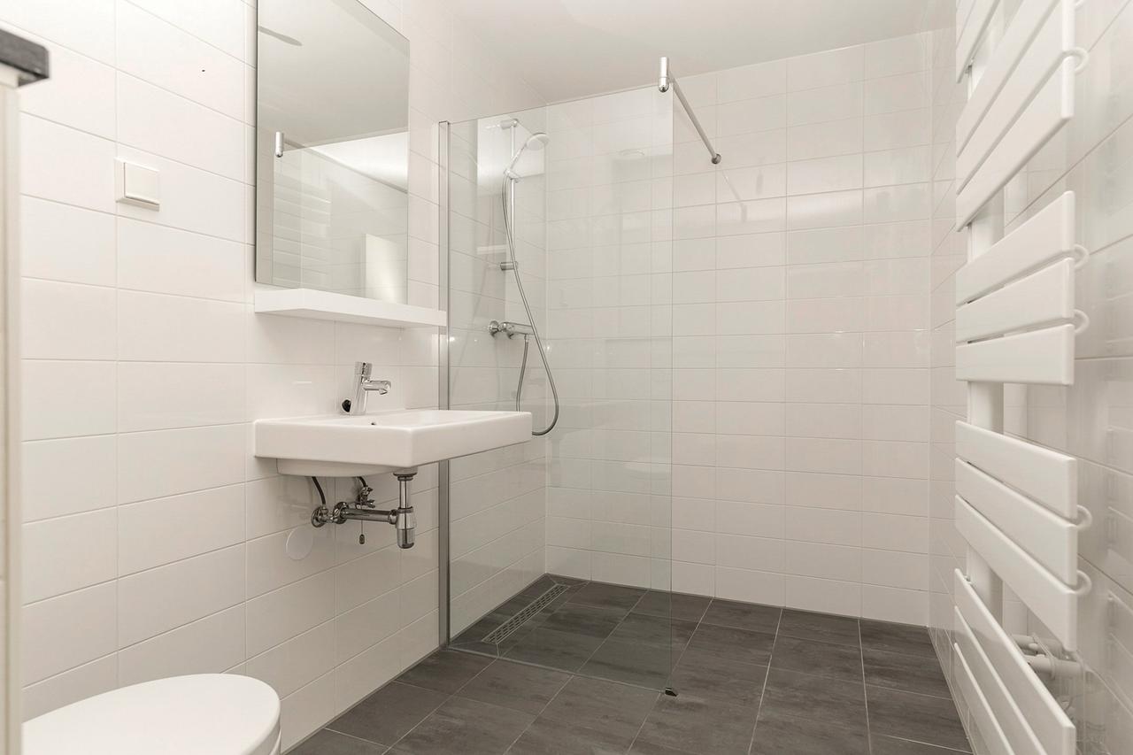 100 m² home with garden and 3 bedrooms - Image 11