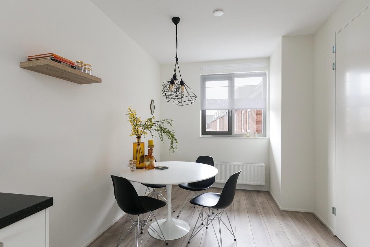 86 m² of living space with balcony in Elzenhagen - Image 8