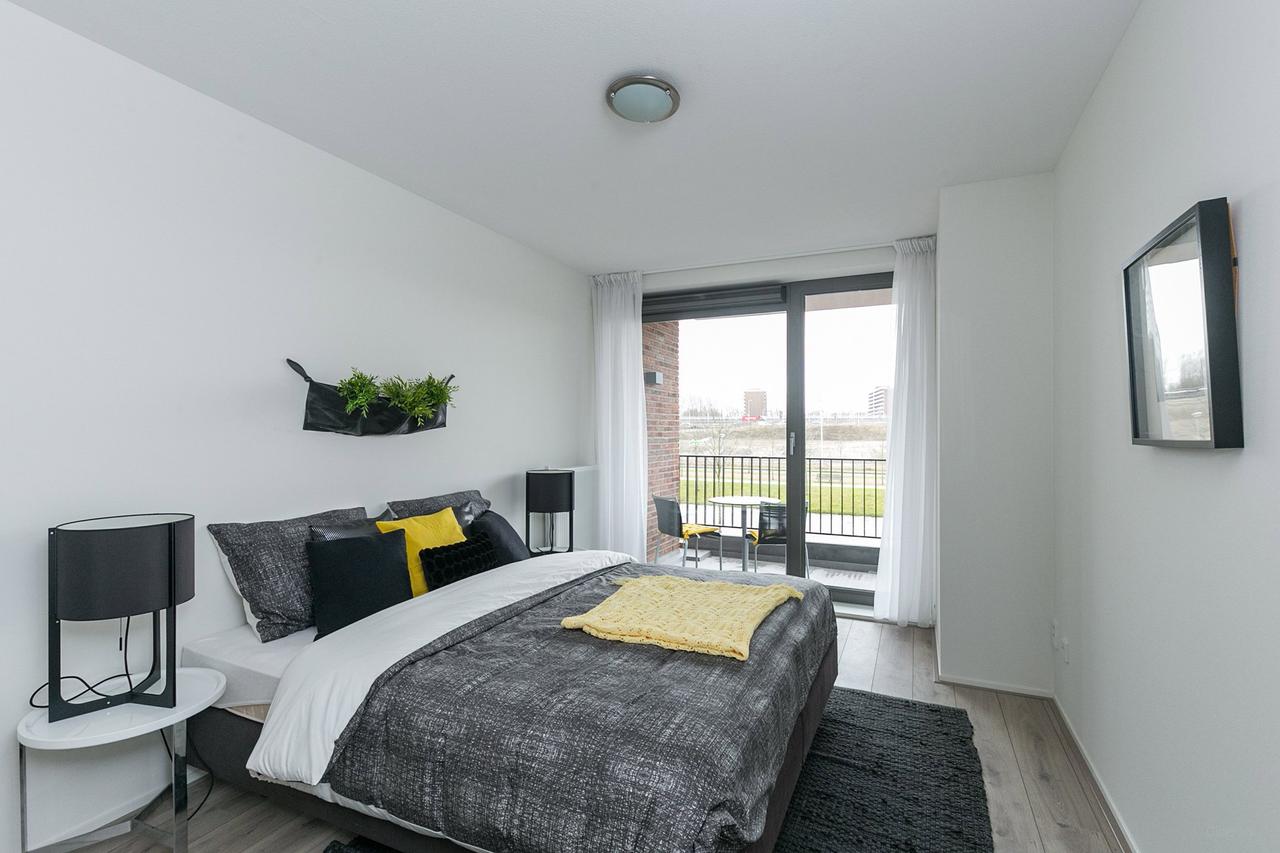 86 m² of living space with balcony in Elzenhagen - Image 10