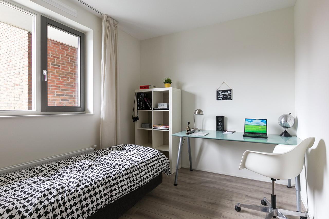 86 m² of living space with balcony in Elzenhagen - Image 12