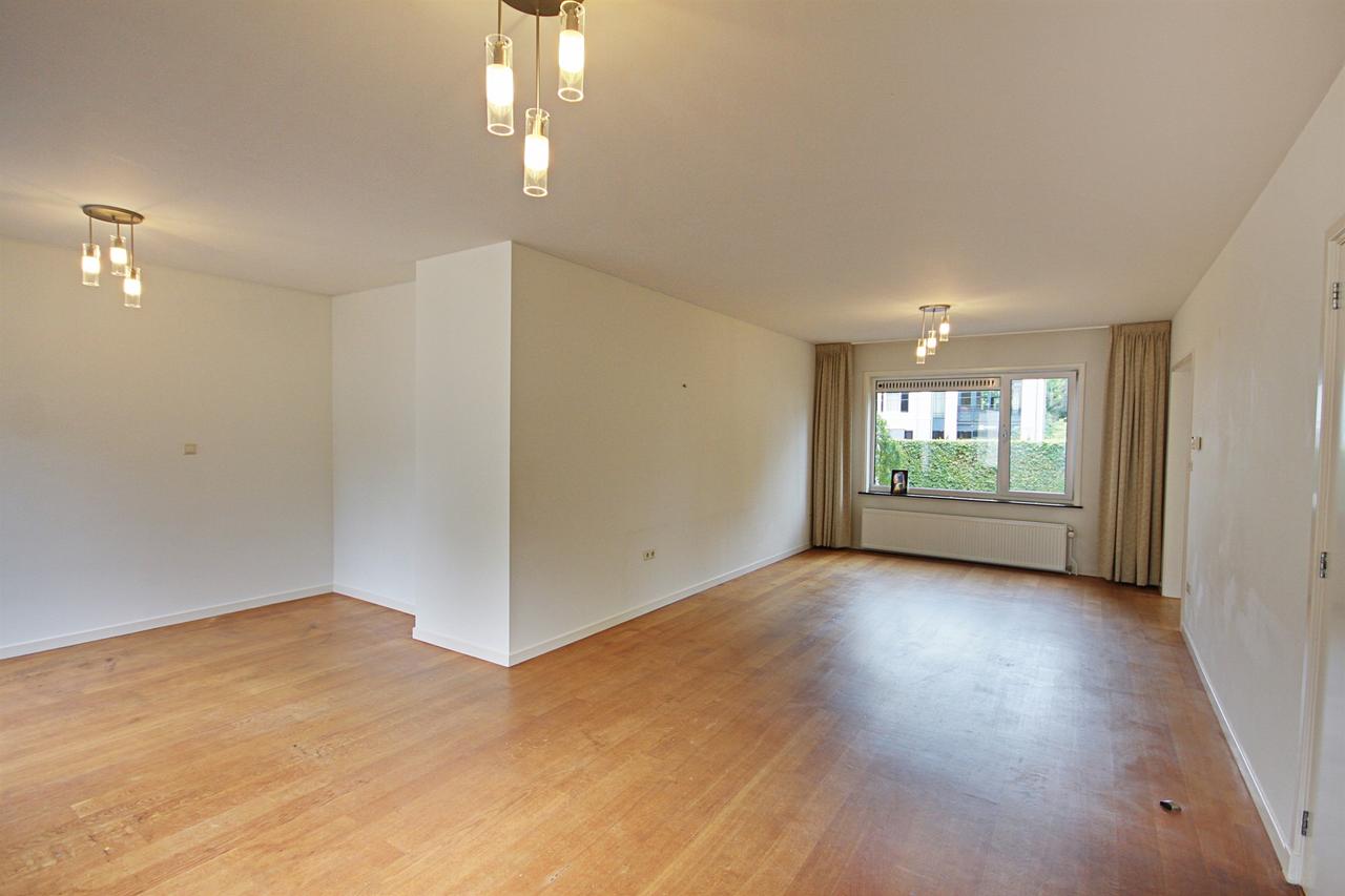 Central Oosterbeek Living with 3 Bedrooms - Image 2