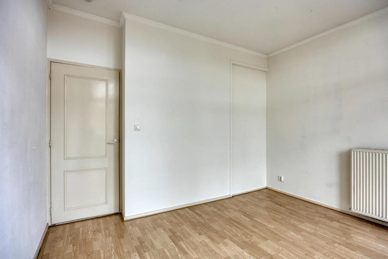 Balcony and 87 m² on Mathenesserlaan - Image 15