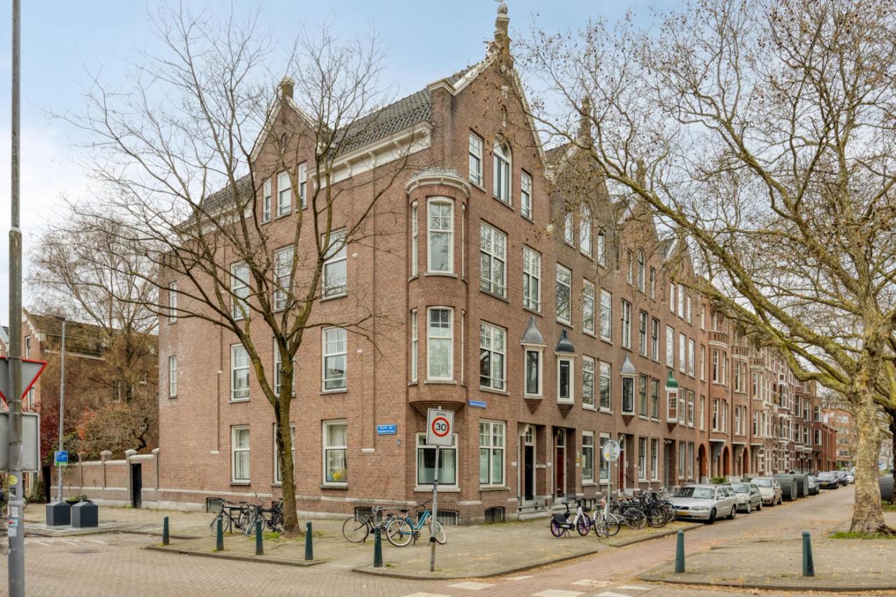Balcony and 87 m² on Mathenesserlaan - Image 23