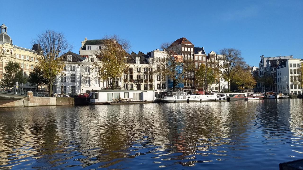 Living on the Amstel, near Rembrandtplein - Image 3