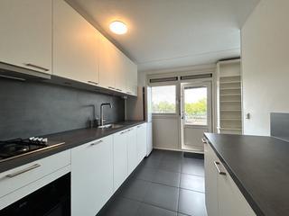 Gemeubileerd 3-kamerappartement met balkon - Afbeelding 13