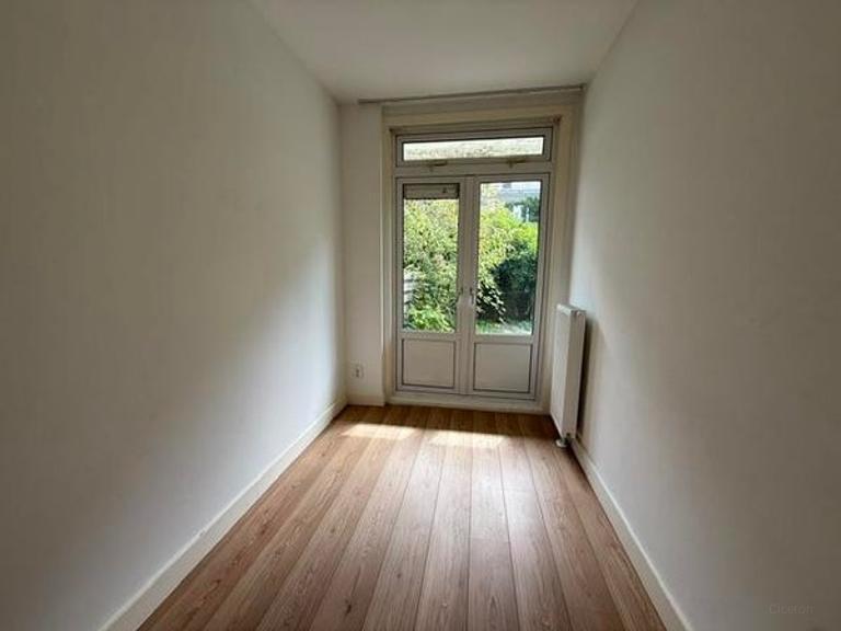 Two bedrooms and garden in De Baarsjes - Image 9