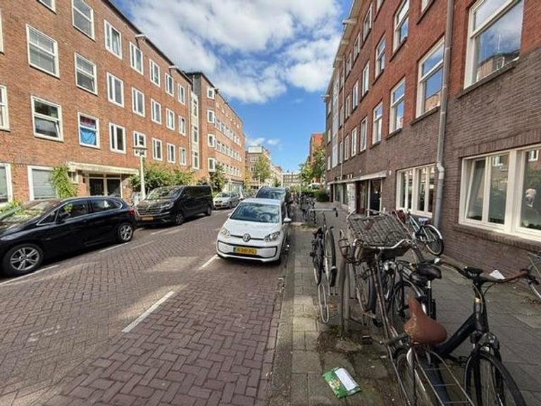 Two bedrooms and garden in De Baarsjes - Image 14