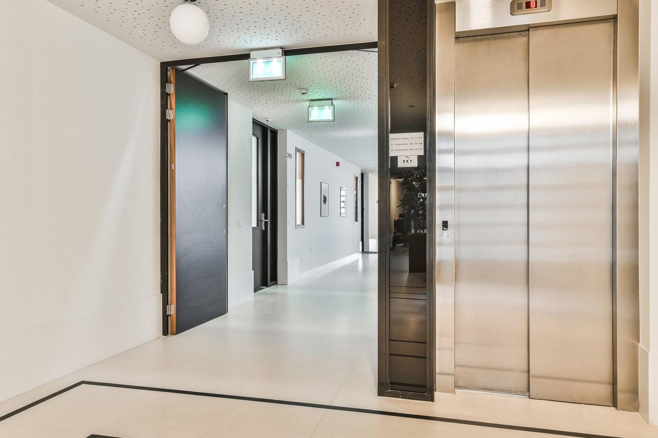 Energy-efficient 55+ apartment with balcony - Image 9