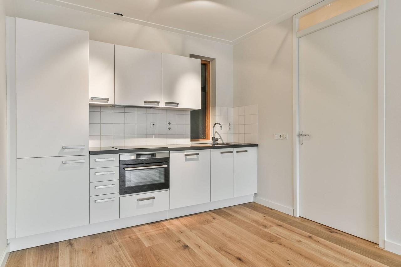 Energy-efficient 55+ apartment with balcony - Image 13