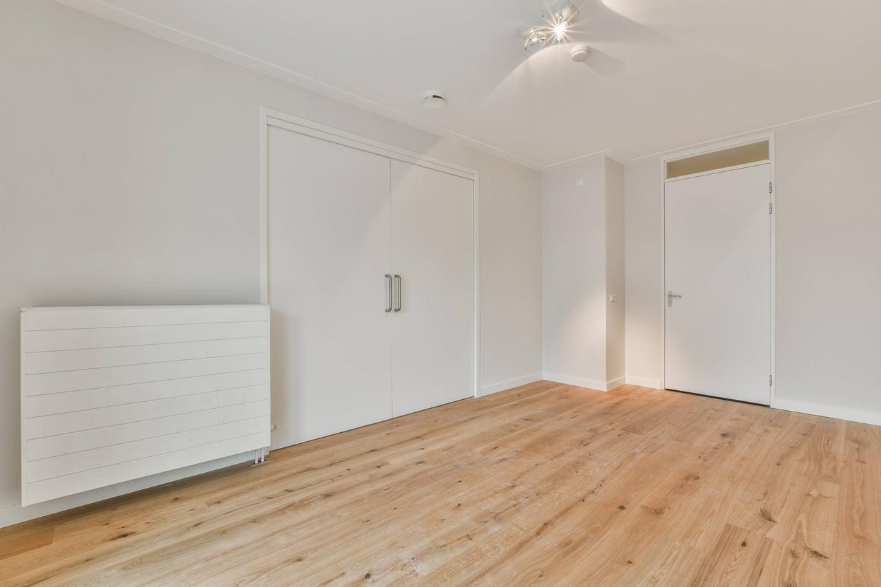 Energy-efficient 55+ apartment with balcony - Image 16