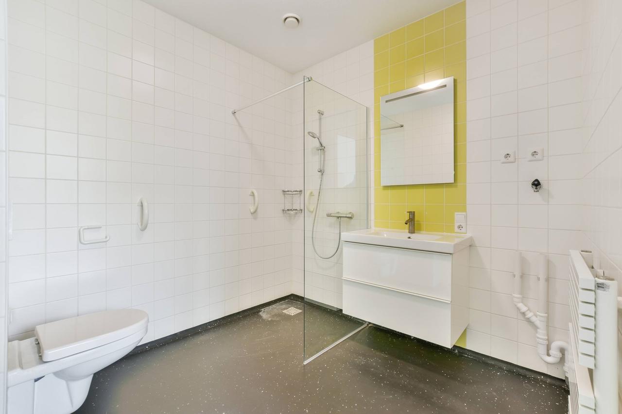 Energy-efficient 55+ apartment with balcony - Image 18