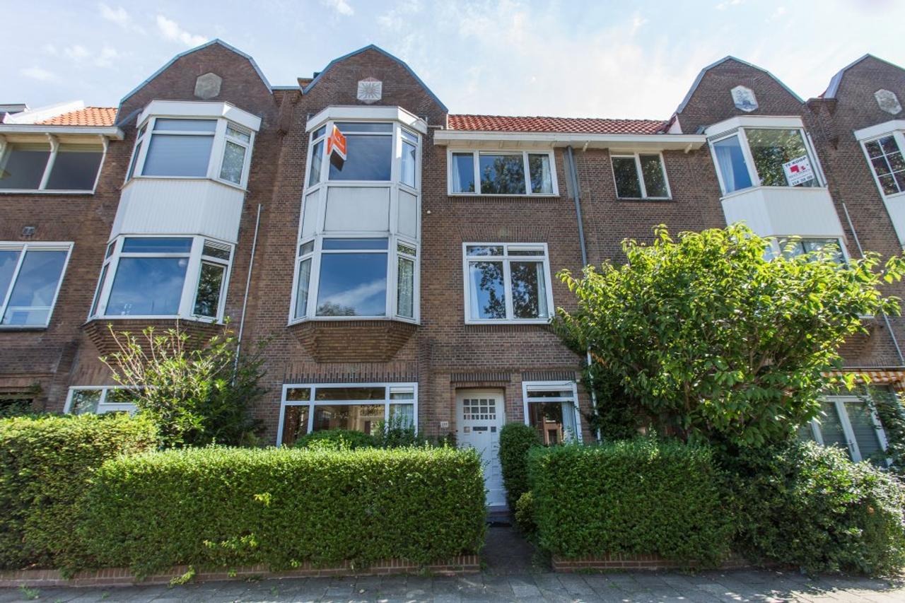227 m² herenhuis met tuin in Statenkwartier - Afbeelding 1