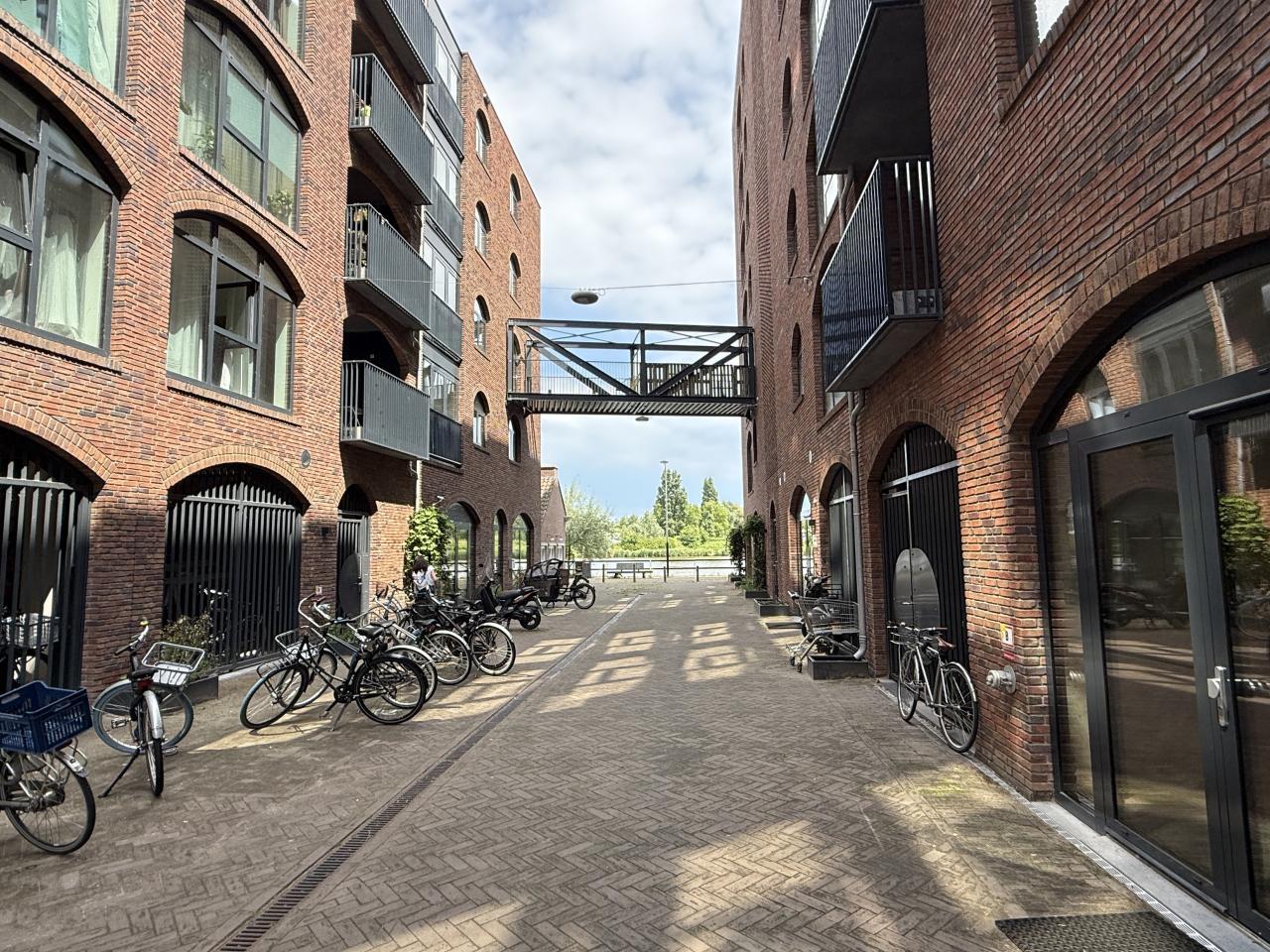 69 m² with south-facing balcony in Cruquius Docks - Image 12