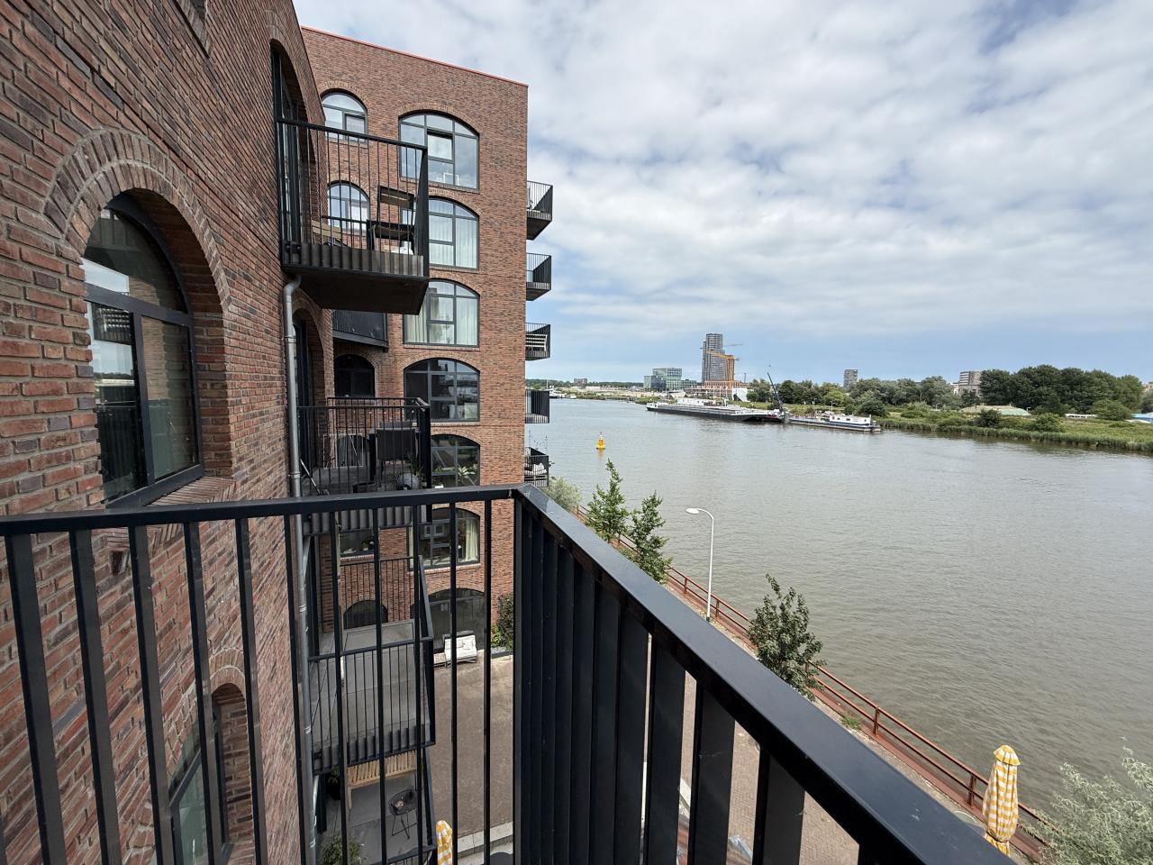 69 m² with south-facing balcony in Cruquius Docks - Image 15
