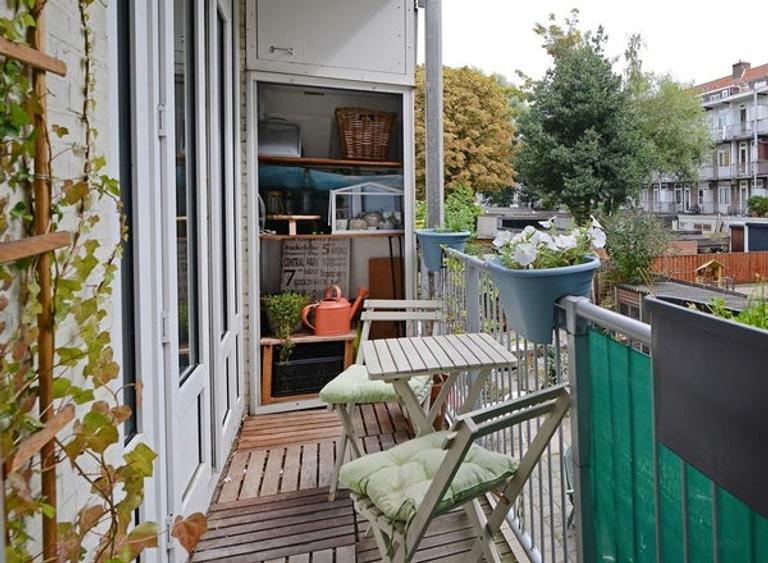 Bright 2-Bedroom Apartment Near Two Parks - Image 5