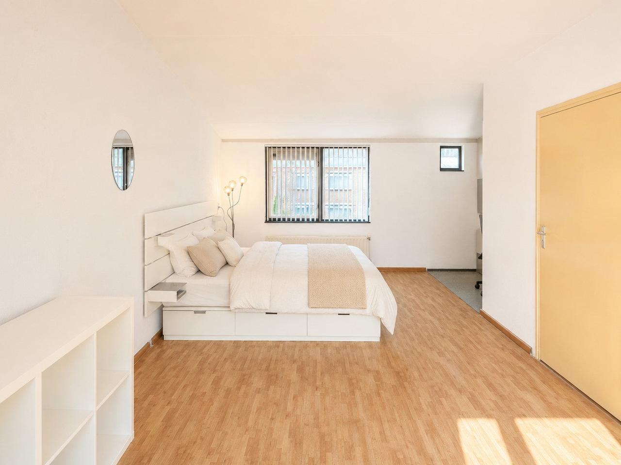 132 m² wonen met 4 slaapkamers in Delft - Afbeelding 13
