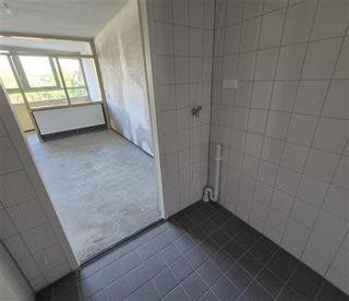 Two-room apartment with loggia in Kralingen - Image 9