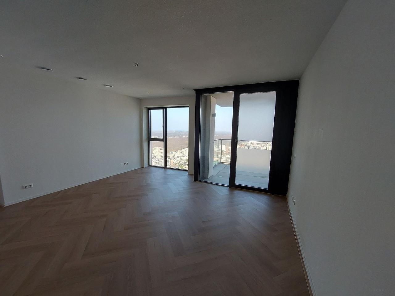 Wonen op de 17e etage met ruim balkon - Afbeelding 3
