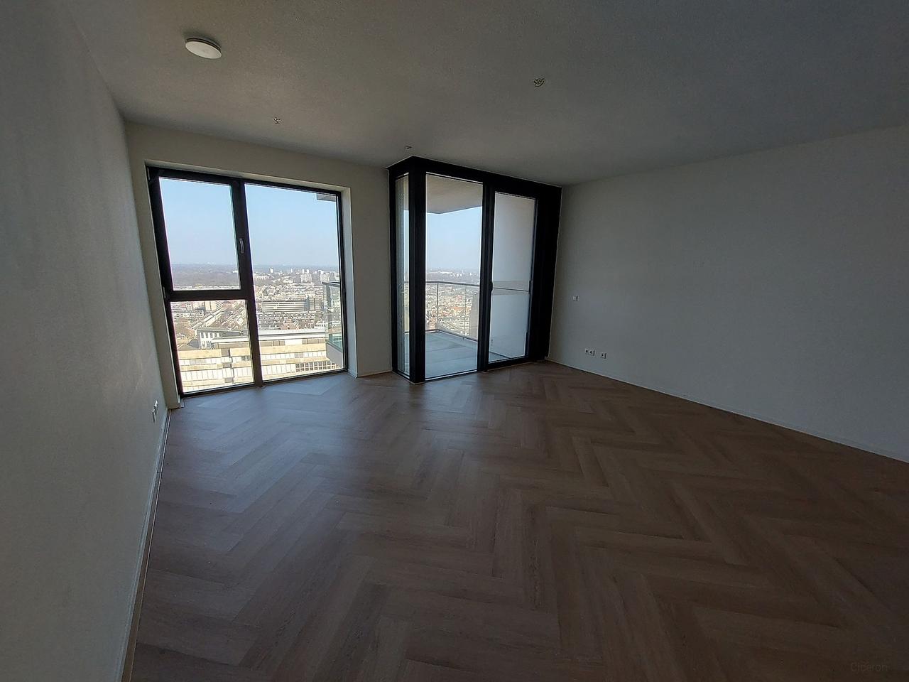 Wonen op de 17e etage met ruim balkon - Afbeelding 5