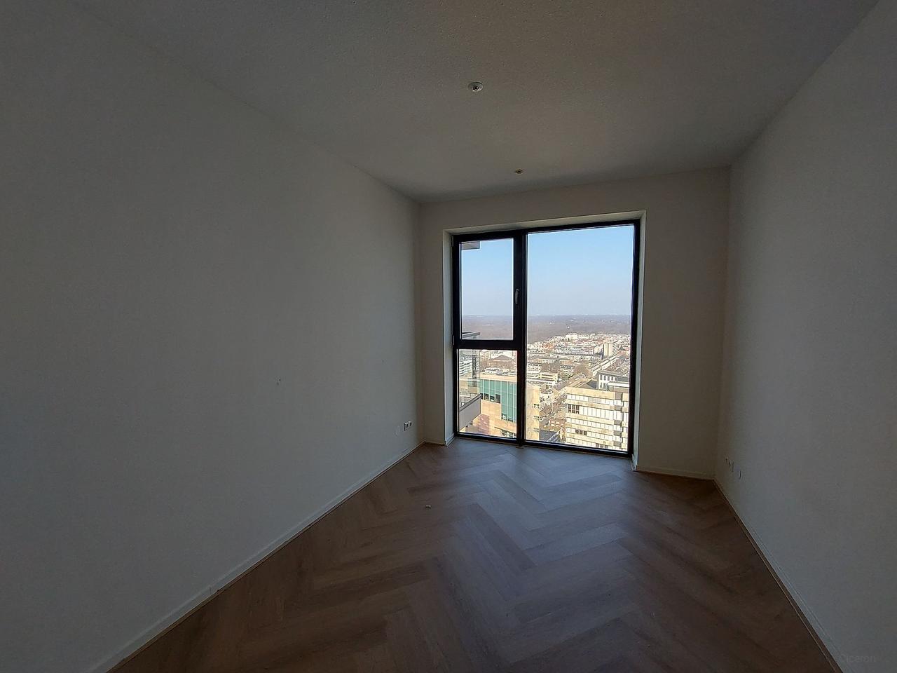 Wonen op de 17e etage met ruim balkon - Afbeelding 6