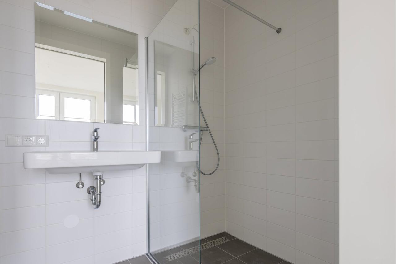 New-build apartment with balcony and A++ rating - Image 7