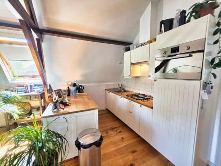 Gemeubileerde bovenwoning van 46 m² - Afbeelding 3