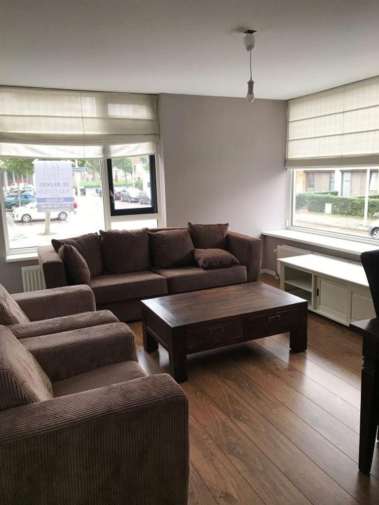 Gemeubileerde studentenkamer met tuin en balkon - Afbeelding 2