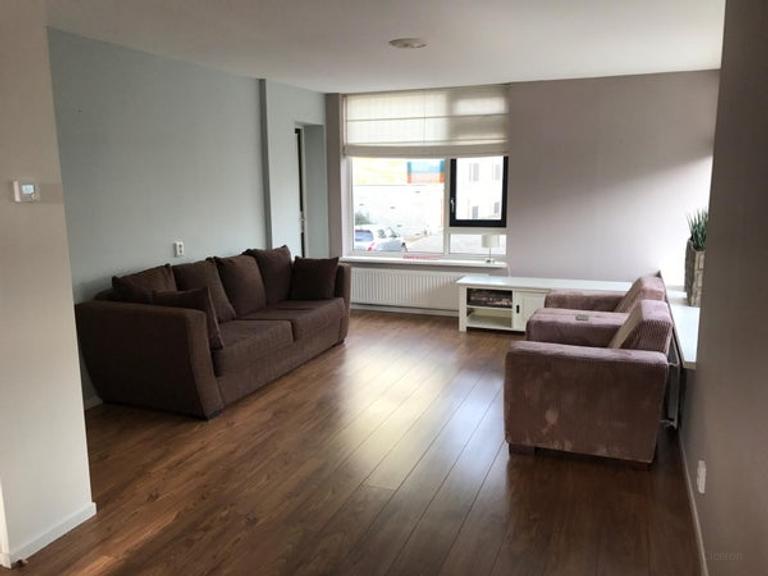 Gemeubileerde studentenkamer met tuin en balkon - Afbeelding 3