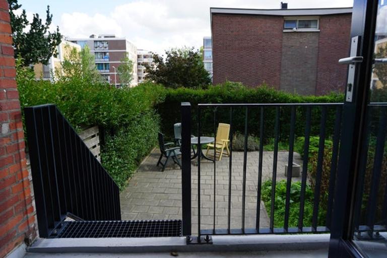 Gemeubileerde studentenkamer met tuin en balkon - Afbeelding 9