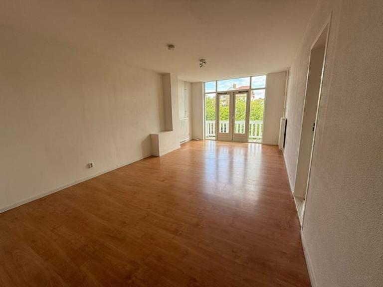 Two bedrooms overlooking the Schinkel - Image 4