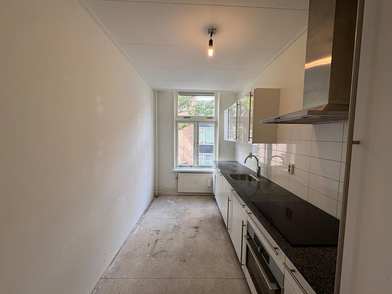 122 m² and three bedrooms in Rotterdam-Cool - Image 6