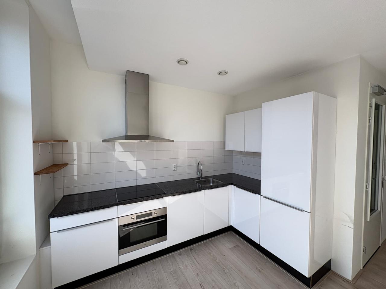 106 m² with parking in Oude Westen - Image 9