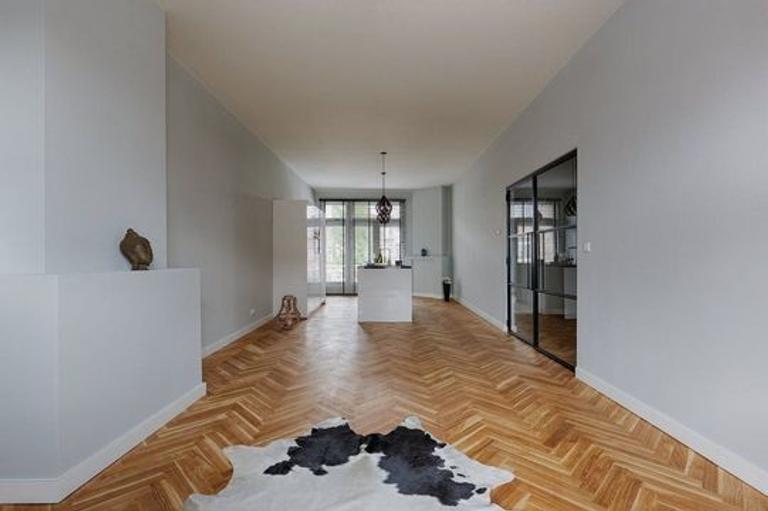 95 m² Upper-Floor Apartment with 3 Bedrooms - Image 3