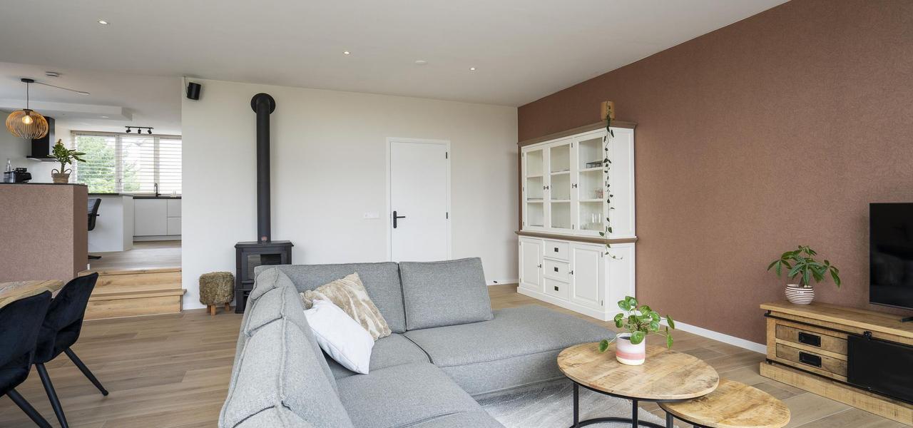 Five bedrooms, garden and private garage - Image 6