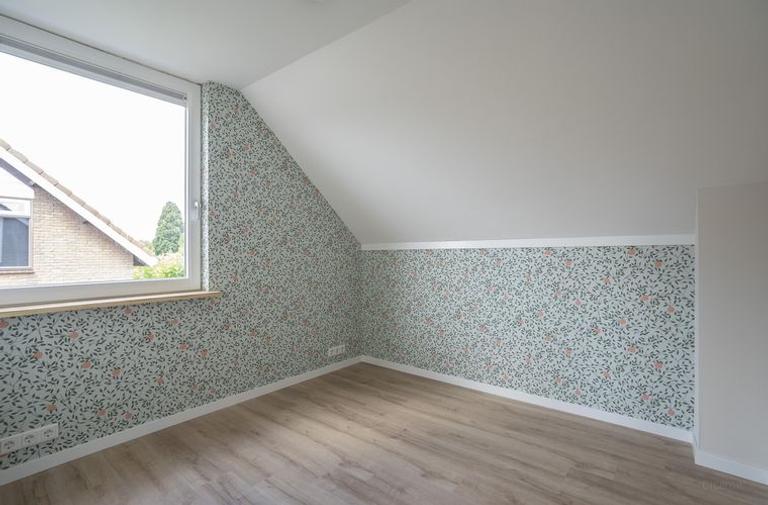 Five bedrooms, garden and private garage - Image 51