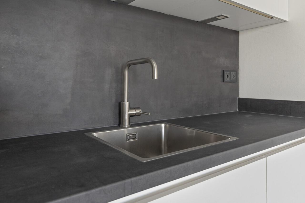 Licht driekamerappartement met stadsuitzicht - Afbeelding 9