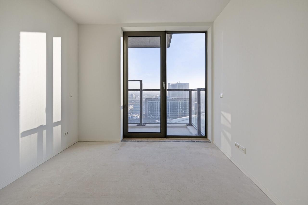 Licht driekamerappartement met stadsuitzicht - Afbeelding 10