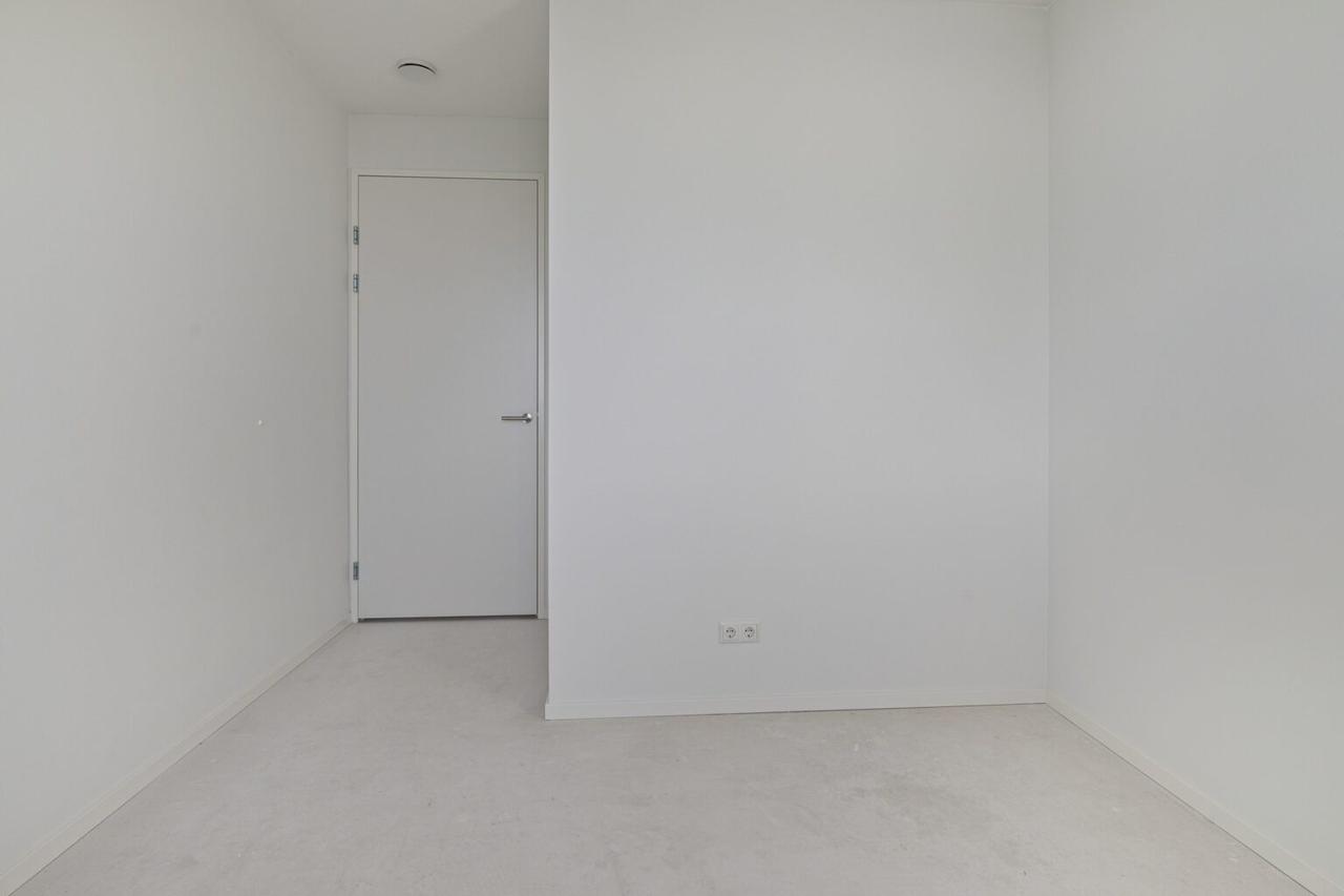 Licht driekamerappartement met stadsuitzicht - Afbeelding 15
