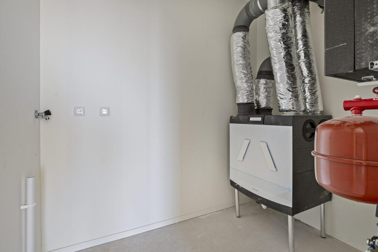Licht driekamerappartement met stadsuitzicht - Afbeelding 16