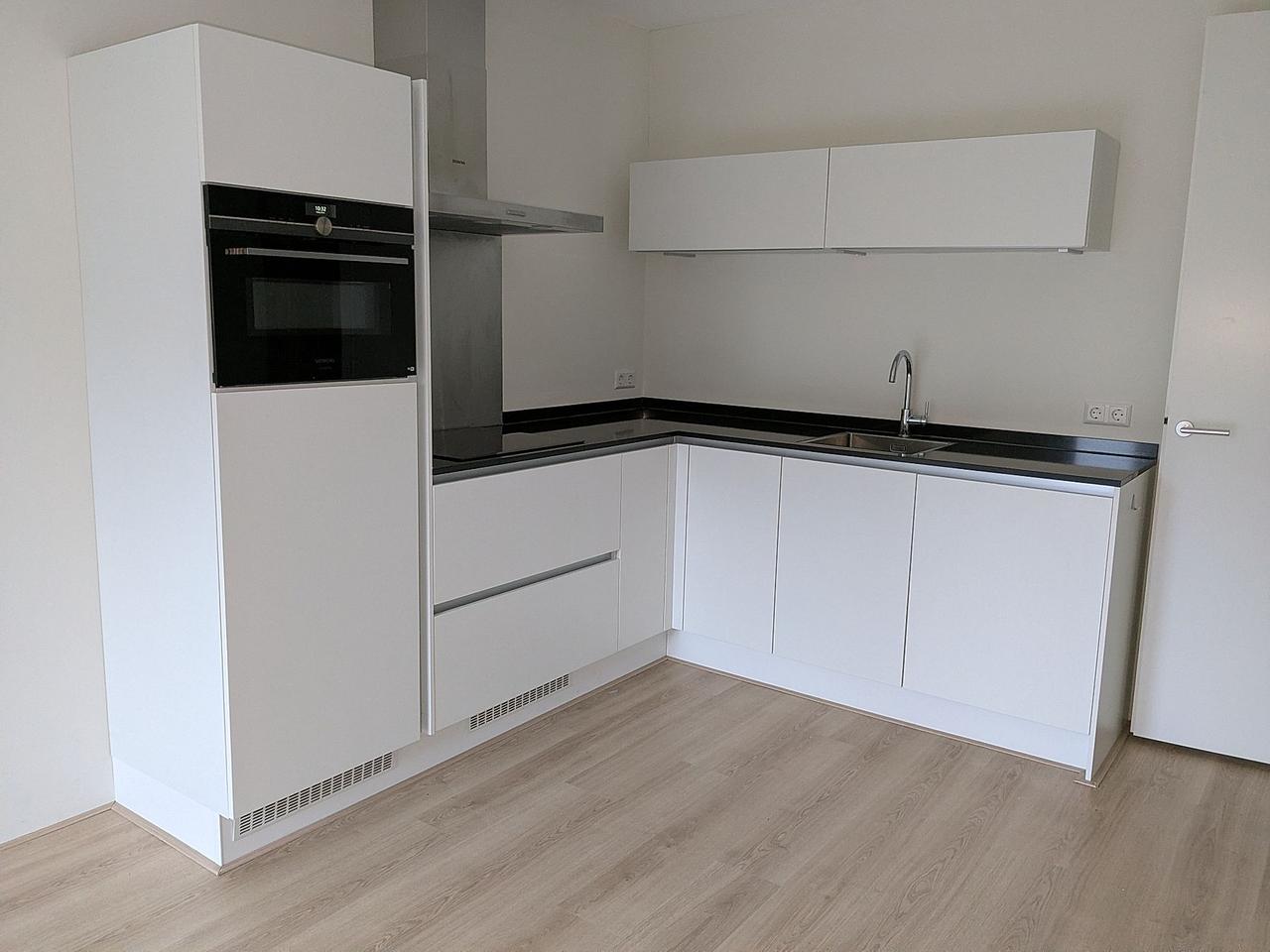 Licht 3-kamerappartement met vloerverwarming - Afbeelding 5