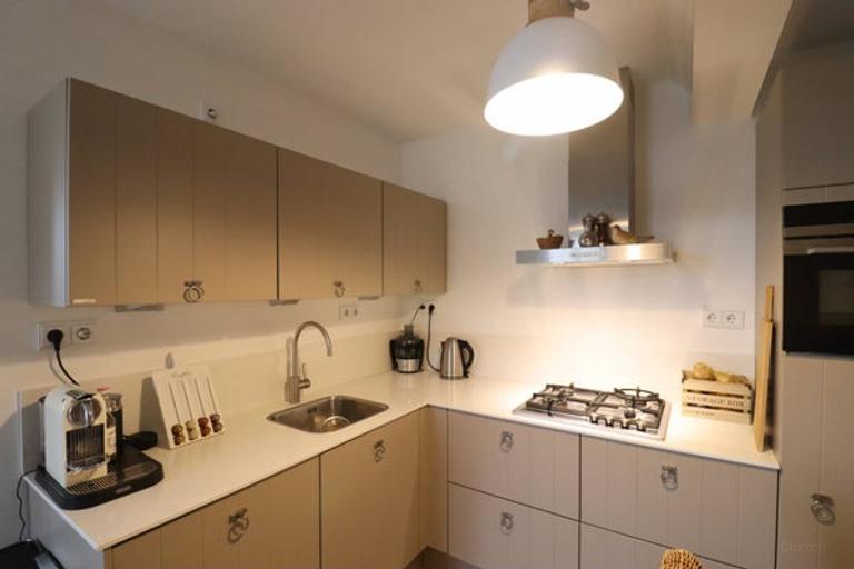 Furnished Corner Apartment with Balcony - Image 6