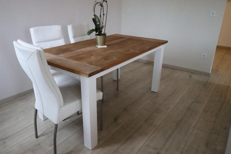 Furnished Corner Apartment with Balcony - Image 12
