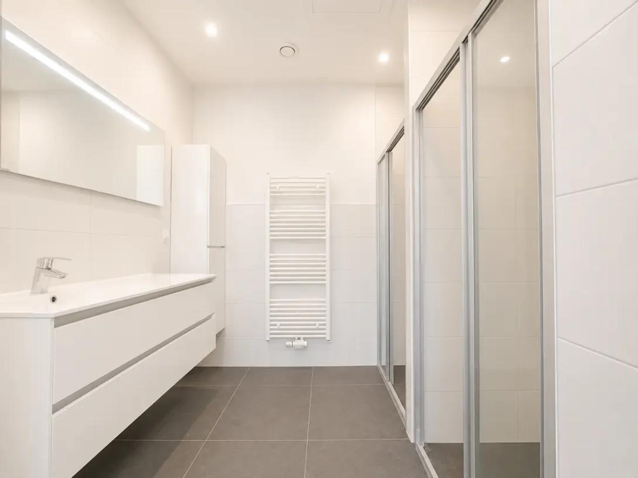 114 m² dubbel bovenhuis met 3 slaapkamers - Afbeelding 3