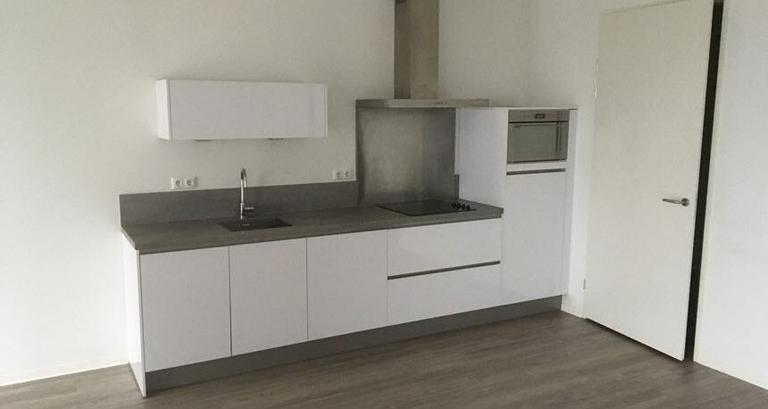 Loft with terrace and skyline views in Strijp-S - Image 6