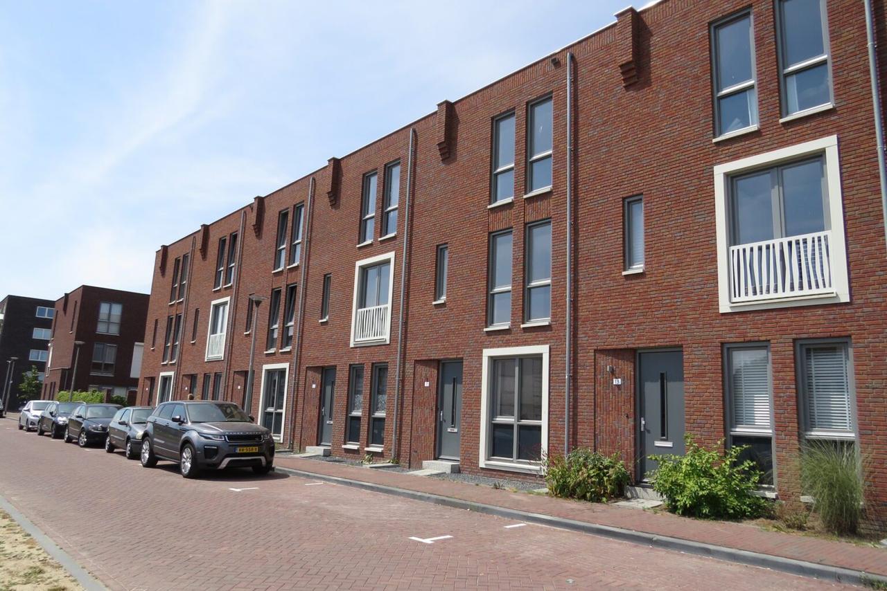 Hoekwoning met 4 slaapkamers en tuin - Afbeelding 2