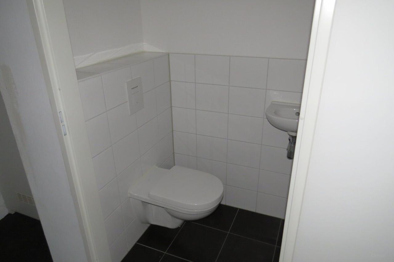 Hoekwoning met 4 slaapkamers en tuin - Afbeelding 7