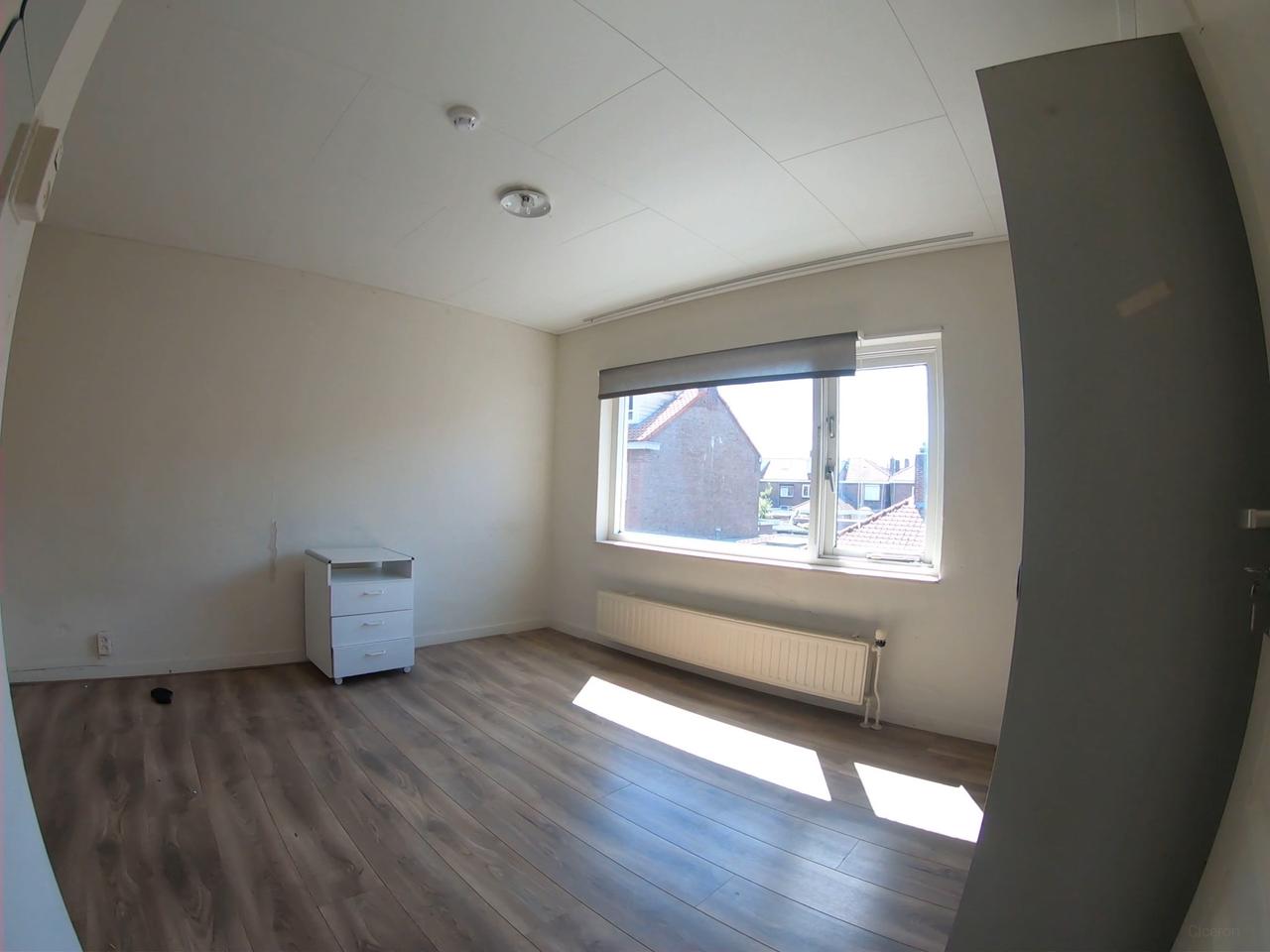 6-bedroom home for sharers - Image 3
