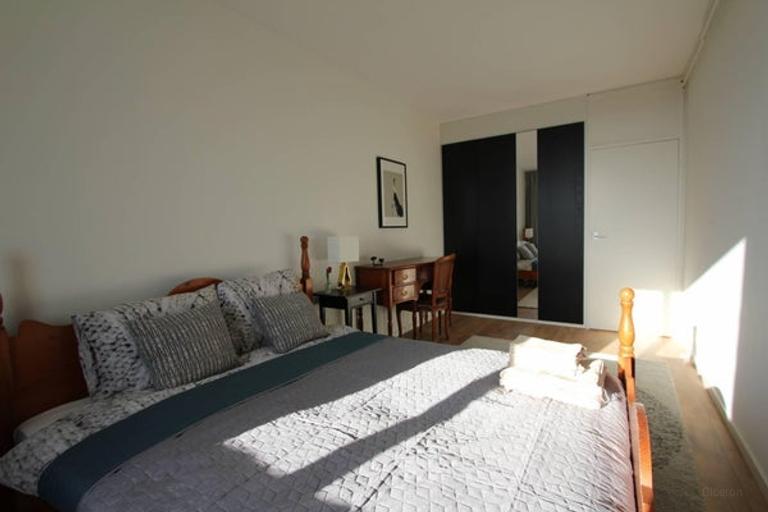 100 m² with three bedrooms and sunny balcony - Image 11